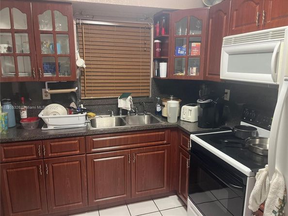 3920 NW 175th St, Miami Gardens FL 33055