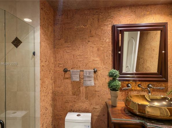 2000 Island Blvd 3004, Aventura FL 33160