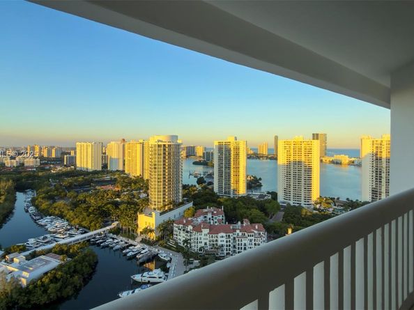 2000 Island Blvd 3004, Aventura FL 33160