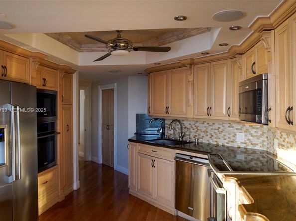 2000 Island Blvd 3004, Aventura FL 33160