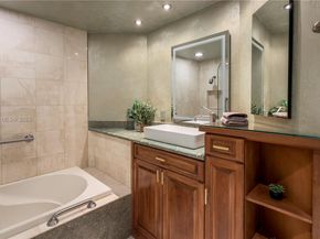 2000 Island Blvd 3004, Aventura FL 33160