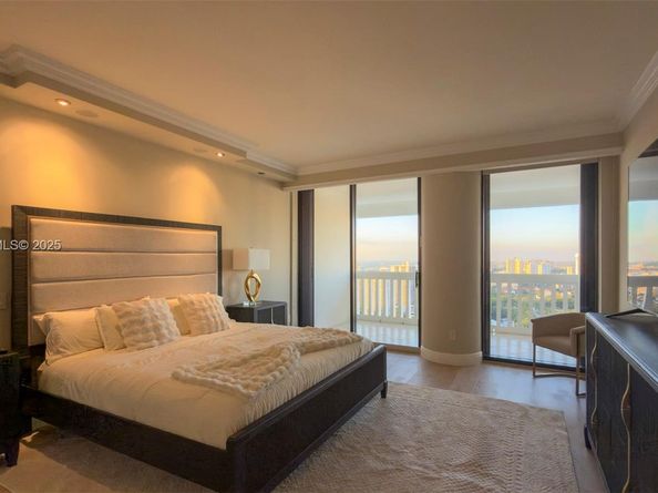 2000 Island Blvd 3004, Aventura FL 33160