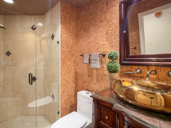 2000 Island Blvd 3004, Aventura FL 33160