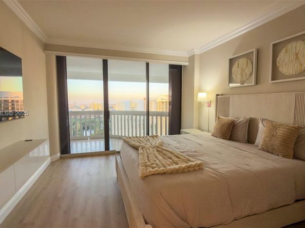 2000 Island Blvd 3004, Aventura FL 33160