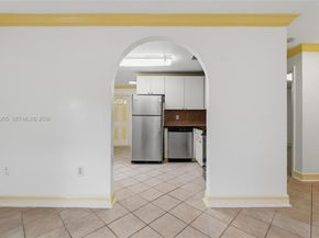 3147 Mcdonald St, Miami FL 33133