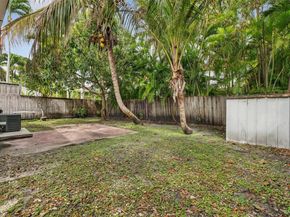 3147 Mcdonald St, Miami FL 33133
