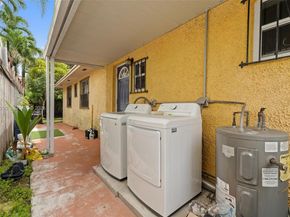 3147 Mcdonald St, Miami FL 33133