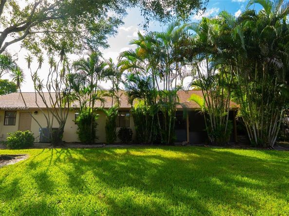 3115 NW 12th St, Delray Beach FL 33445