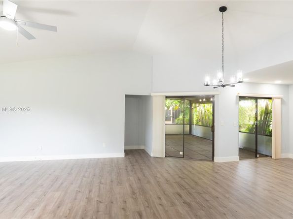 3115 NW 12th St, Delray Beach FL 33445