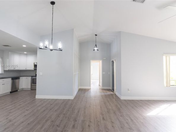 3115 NW 12th St, Delray Beach FL 33445