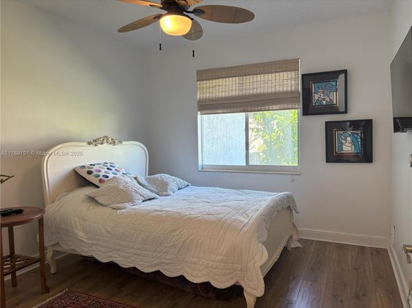 320 Windmill Palm Ave, Plantation FL 33324