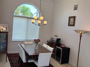 320 Windmill Palm Ave, Plantation FL 33324