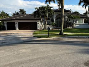 320 Windmill Palm Ave, Plantation FL 33324