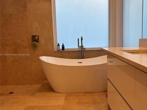 320 Windmill Palm Ave, Plantation FL 33324