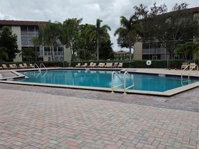 750 SW 133rd Ter 114C, Pembroke Pines FL 33027