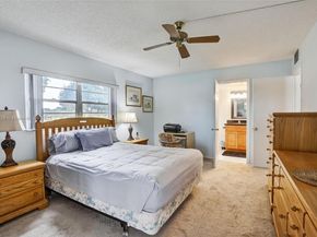 750 SW 133rd Ter 114C, Pembroke Pines FL 33027