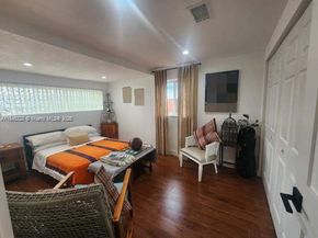 6525 SW 32nd St, Miami FL 33155