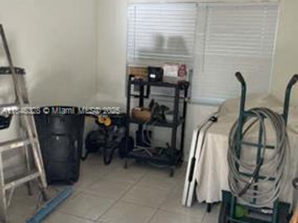 6525 SW 32nd St, Miami FL 33155