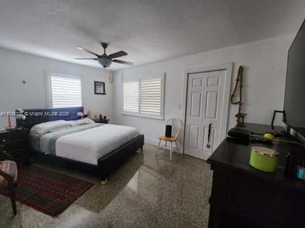 6525 SW 32nd St, Miami FL 33155