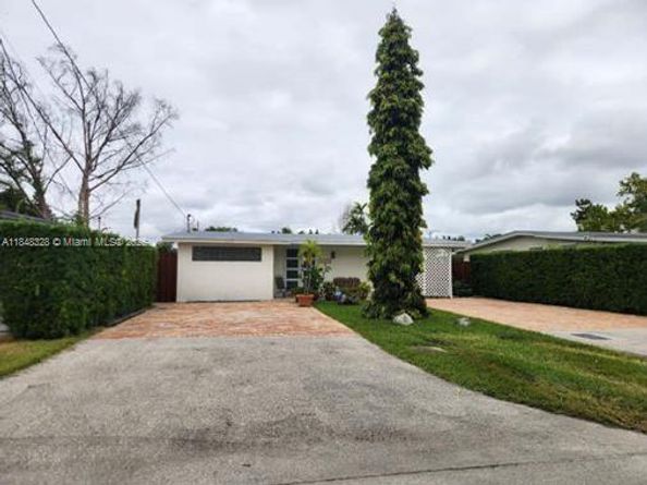 6525 SW 32nd St, Miami FL 33155