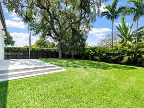 550 NW 58th Ct, Miami FL 33126