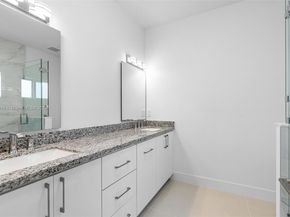 550 NW 58th Ct, Miami FL 33126