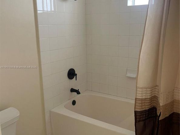 7280 SW 90th St 708, Miami FL 33156