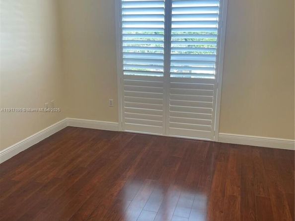 7280 SW 90th St 708, Miami FL 33156