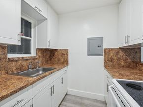145 SW 30th Ct 108B, Miami FL 33135