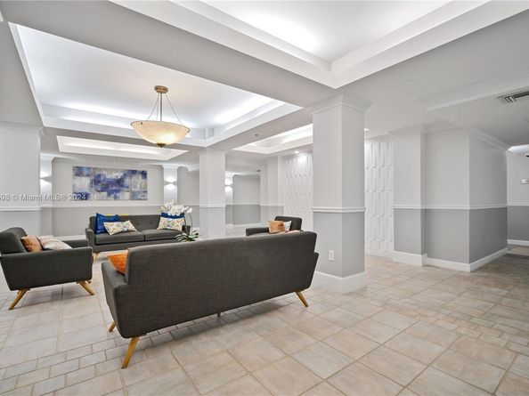 9755 NW 52nd St 401, Doral FL 33178