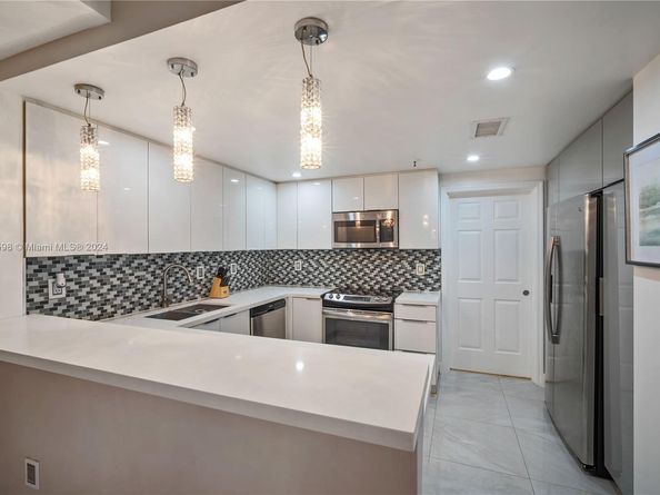 9755 NW 52nd St 401, Doral FL 33178