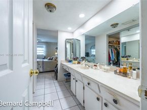 3940 NW 42nd Ave 417, Lauderdale Lakes FL 33319