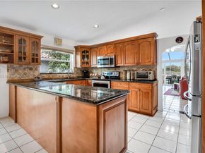 1181 NW 173rd Ave, Pembroke Pines FL 33029