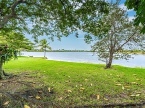 1181 NW 173rd Ave, Pembroke Pines FL 33029