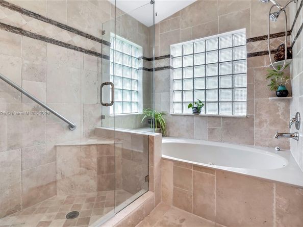 1181 NW 173rd Ave, Pembroke Pines FL 33029