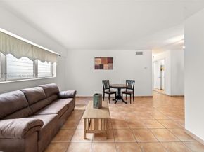 1614 West Ave 206, Miami Beach FL 33139