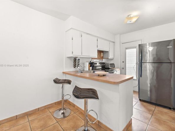 1614 West Ave 206, Miami Beach FL 33139