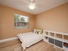 401 NW 83rd Way, Pembroke Pines FL 33024