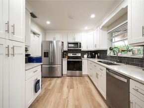 401 NW 83rd Way, Pembroke Pines FL 33024
