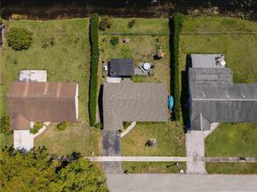 401 NW 83rd Way, Pembroke Pines FL 33024