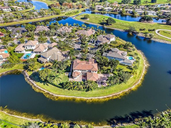 12008 NW 69th Ct, Parkland FL 33076