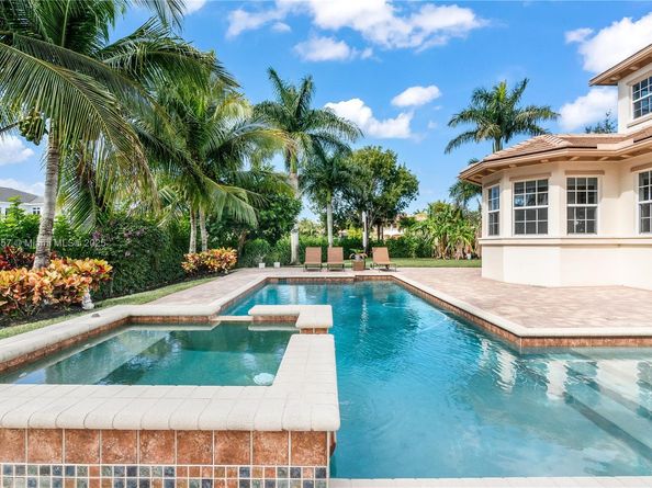 12008 NW 69th Ct, Parkland FL 33076