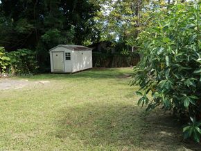 1940 NW 27th St, Miami FL 33142