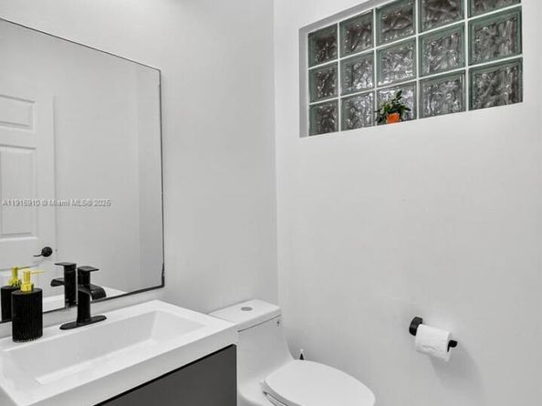 1579 Briar Oak Dr, Royal Palm Beach FL 33411