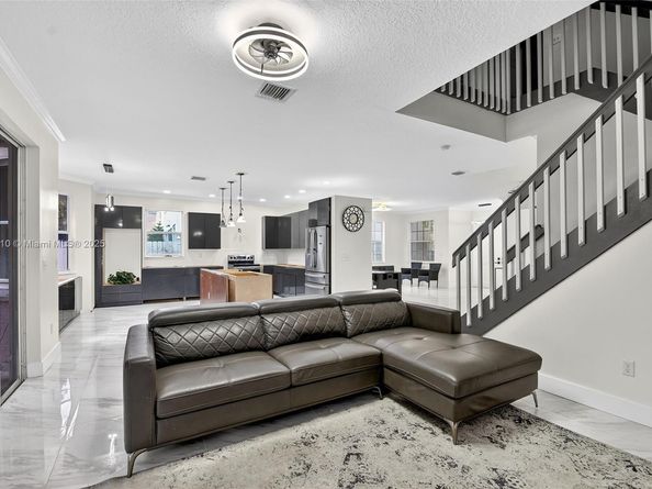 1579 Briar Oak Dr, Royal Palm Beach FL 33411