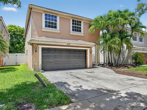 1579 Briar Oak Dr, Royal Palm Beach FL 33411