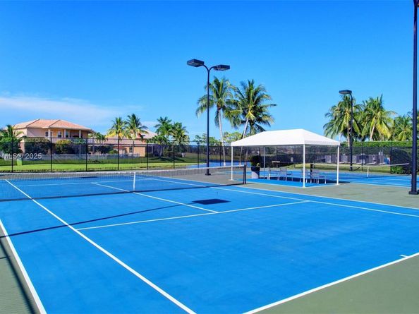 1579 Briar Oak Dr, Royal Palm Beach FL 33411