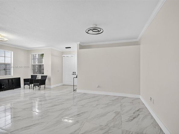 1579 Briar Oak Dr, Royal Palm Beach FL 33411