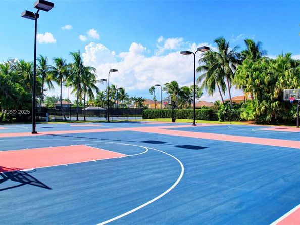 1579 Briar Oak Dr, Royal Palm Beach FL 33411