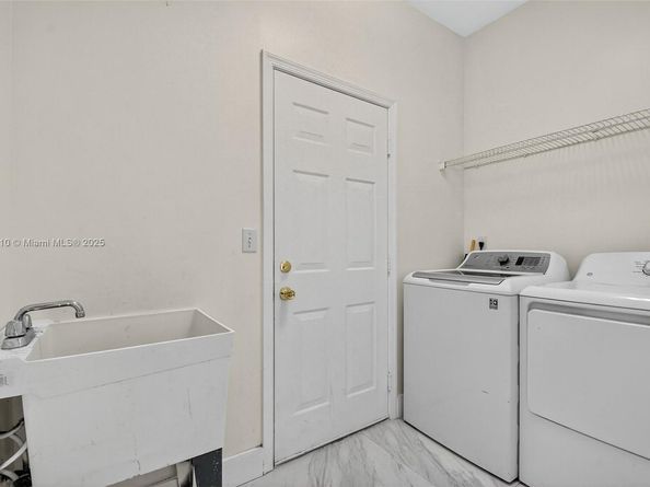 1579 Briar Oak Dr, Royal Palm Beach FL 33411